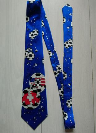 Футбольний галстук краватка