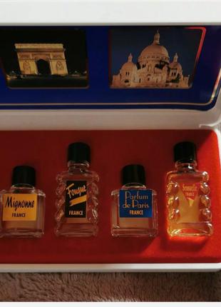 Набір вінтажних мініатюр souvenirs de paris, parfums5 фото