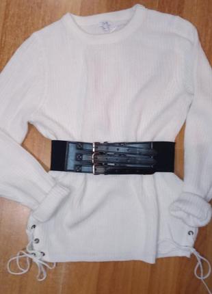 Белый свитер кофта со шнуровкой оверсайз2 фото