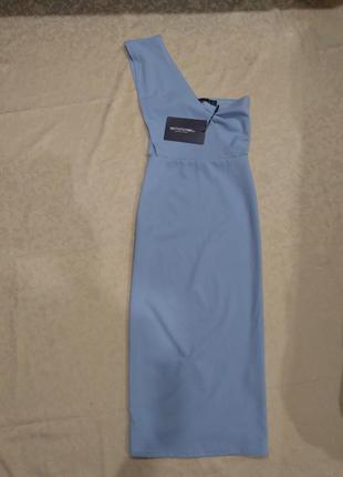 Стильне жіноче плаття на одне плече,