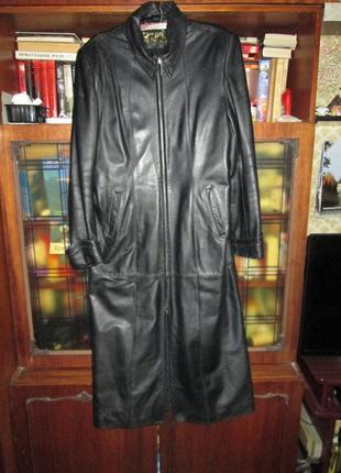 Кожаное осеннее пальто-плащ