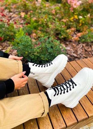 Женские ботинки dr. martens jadon white термо  скидка sale | жіночі черевики білі знижка8 фото