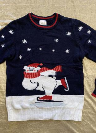 Яскравий новорічний светр з ведмедем на 9-10 років2 фото