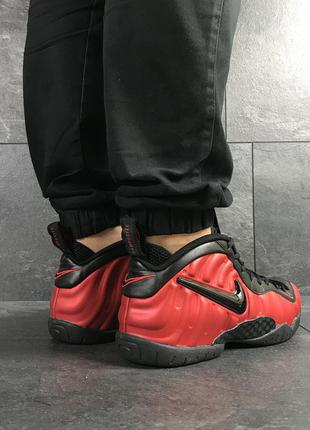 Мужские кроссовки nike air foamposite pro кожаные черные красные6 фото