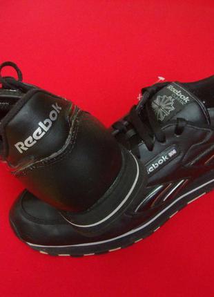 Кросівки reebok оригінал натур шкіра 45-46 розмір