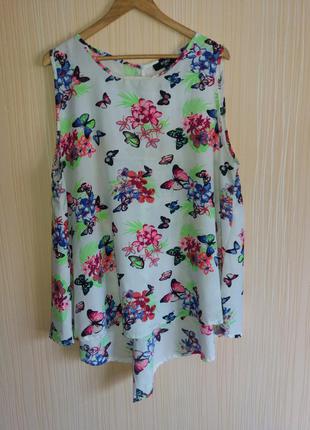 Яркая блузка цветы 58 размера