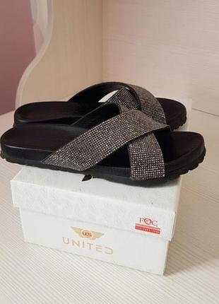 Кожаные шлёпанцы 36р