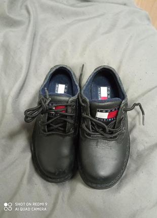 Классньіе туфлі на хлопчика