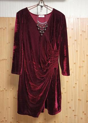 Неймовірно красиве оксамитове плаття з драпіруванням,50-54разм.,франція.3 фото