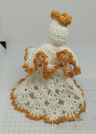 Елочная вязаная игрушка ангел.