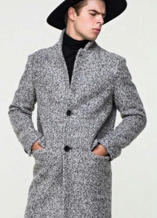 Строгое демисезонное пальто grislav
