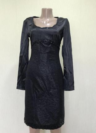 Чорне ошатне плаття