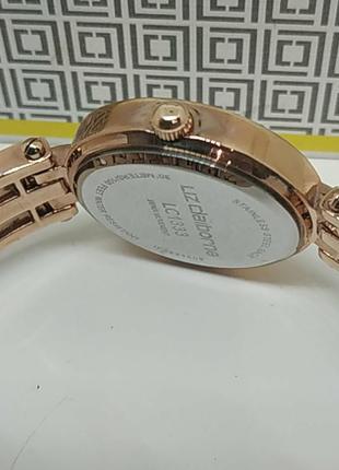 Кварцові наручні жіночі годинники золотого кольору liz claiborne7 фото