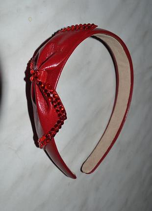 Новый ярко-красный обруч, ободок-украшение для волос  с бантом  и стразами из кожзама