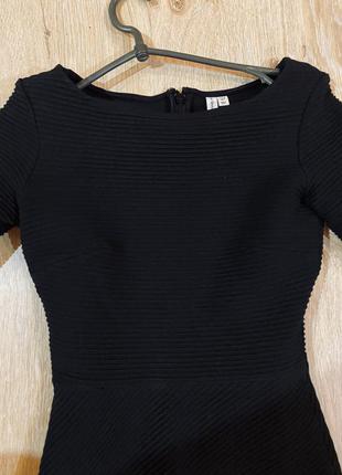 Сукня в рубчик