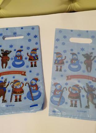 Цена за 4 шт. 20*30 мини.  пакет с прорезной ручкой