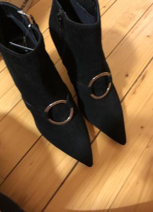 Ботильйони