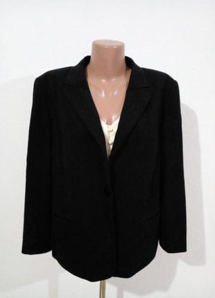 Нарядный жакет лацканы в камушках