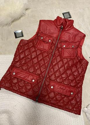 Пухова жилетка barbour down gilet