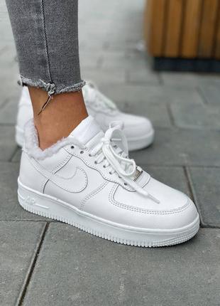 Зимние женские кроссовки nike air force 1 белые найк аир форс белые