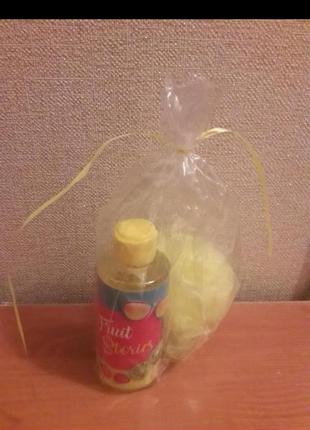 Подарунковий набір dolce vita: гель для душу 250 мл і губка банна жовта подарунок на новий рік