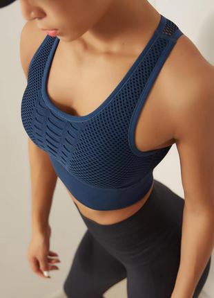 Размер s (42). синий спортивный женский топ с чашками, топик для спорта, фитнеса, йоги, есть пуш ап