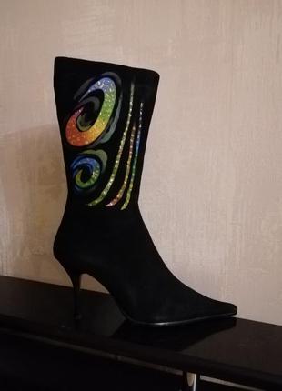 Зимние сапоги.