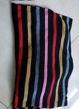 Теплий кольоровий шарф