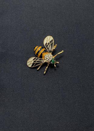 Брошь женская пчела цветная эмаль с камешками