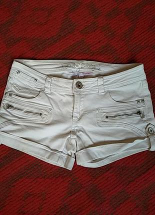 Шорти