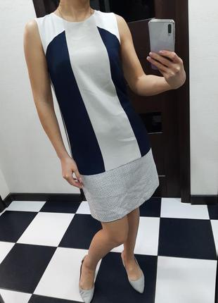 Нежное платье футляр от dkny