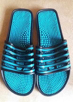 Шльопанці італія