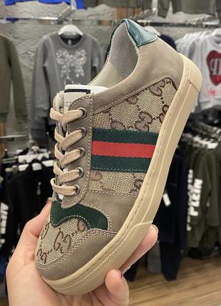 Кросівки з натуральною шкірою