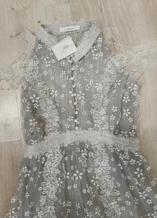 Новое шикарное нежное платье из фатина в цветочки3 фото
