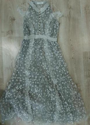 Новое шикарное нежное платье из фатина в цветочки5 фото