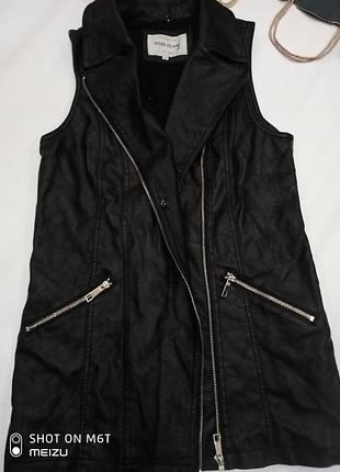 Шкіряна жилетка-косуха із штучним хутром (s, xs)