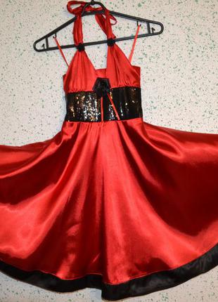 Красное детское нарядное платье на 5-7 лет1 фото