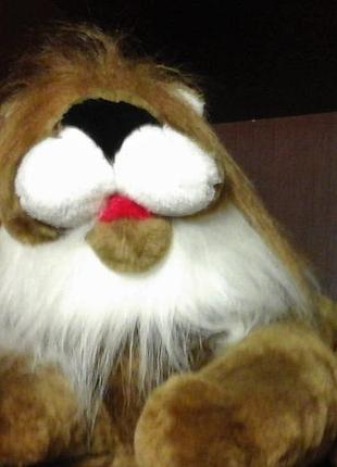 Великий лев. (не китай).