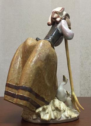 Фарфоровая статуэтка lladro «надо отдохнуть». 5