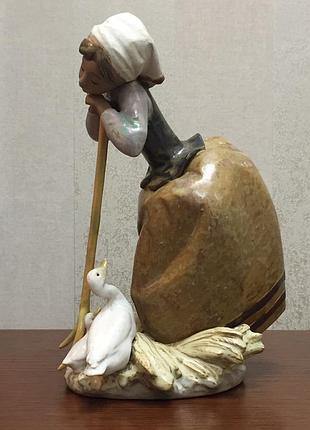 Фарфоровая статуэтка lladro «надо отдохнуть». 3