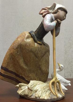 Фарфоровая статуэтка lladro «надо отдохнуть». 6