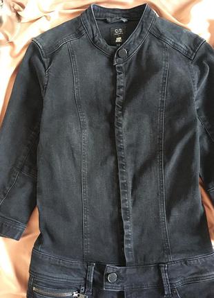 Шикарный джинсовый комбинезон с рваностями, принтом и вышивкой q/s by robin schulz6 фото