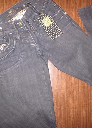 Джинсы