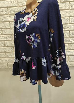 Блуза в цветочный принт с расклешенными рукавами3 фото