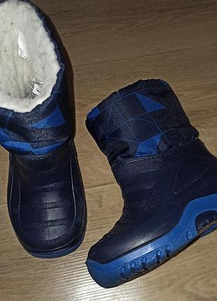 Черевики, снігоходи р. 22