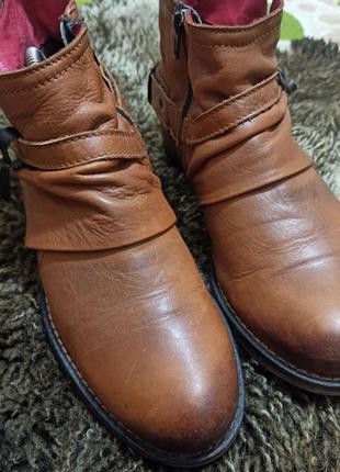 Черевики натуральна шкіра buffalo.