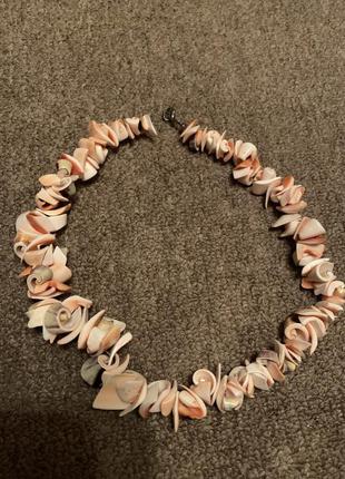 Намисто з черепашок