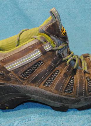 Кроссовки деми keen 40 размер
