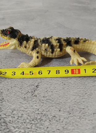 Игрушка крокодил резиновый6 фото