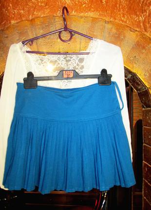 Бирюзовая трикотажная юбка в складку идеально для школьниц2 фото